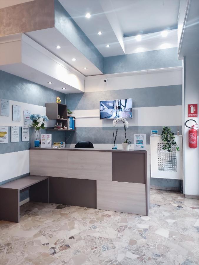 Hotel Salus Мілан Екстер'єр фото