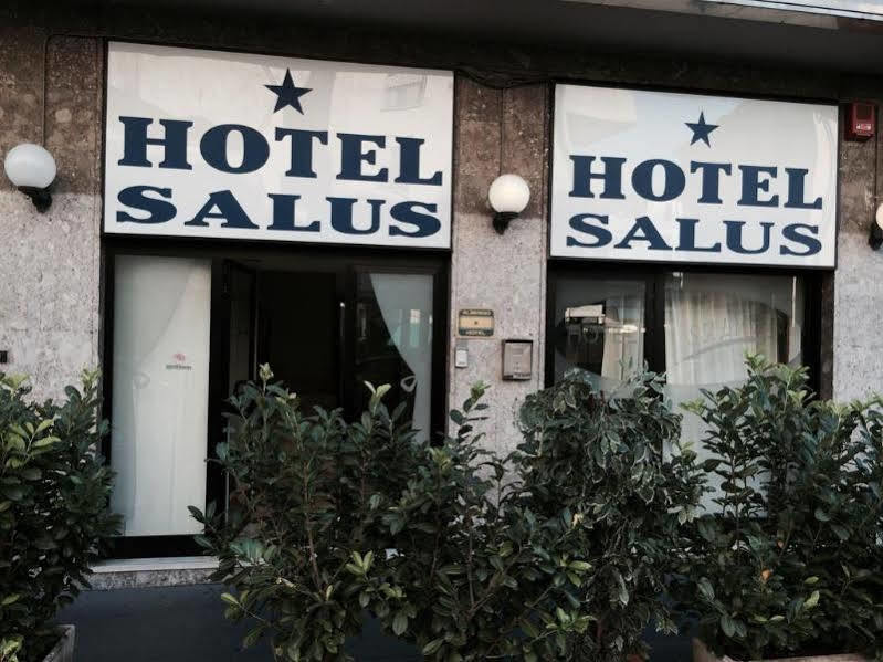 Hotel Salus Мілан Екстер'єр фото